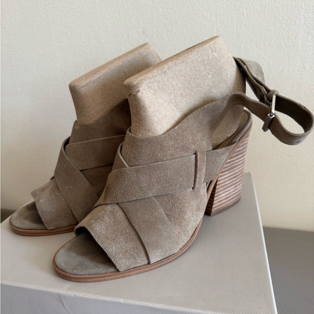 Marc Fisher Sandals/Heels